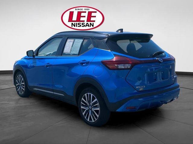 2021 Nissan Kicks SR