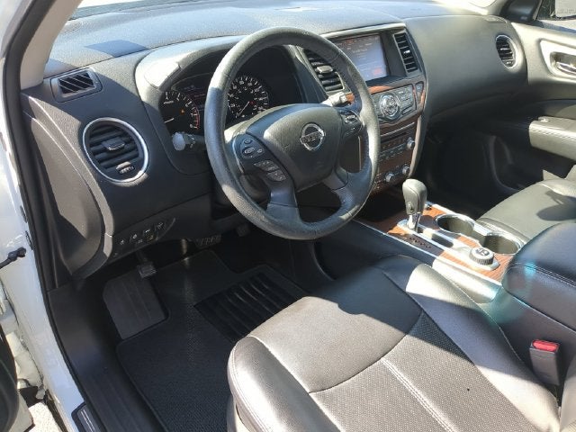 2017 Nissan Pathfinder Platinum