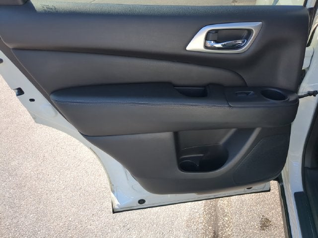 2017 Nissan Pathfinder Platinum