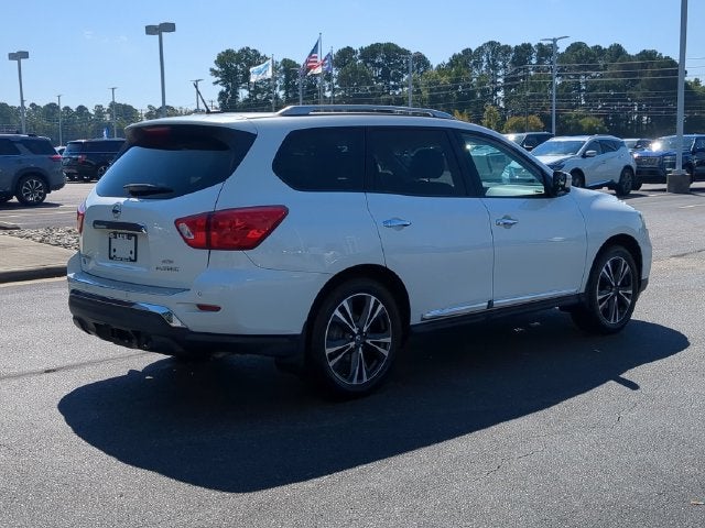 2017 Nissan Pathfinder Platinum