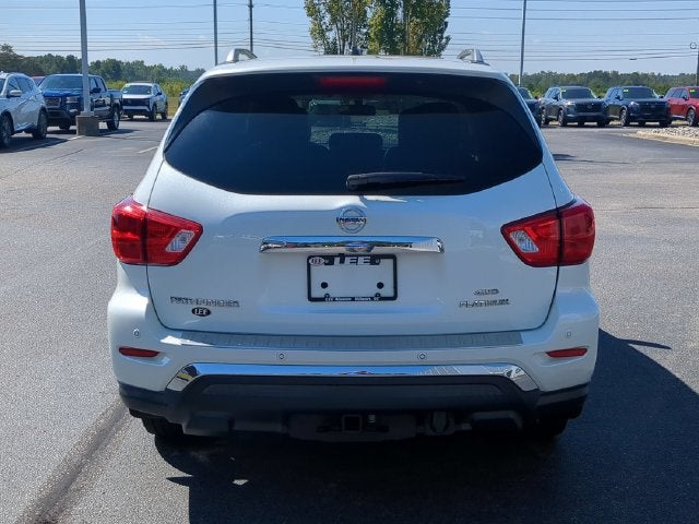 2017 Nissan Pathfinder Platinum
