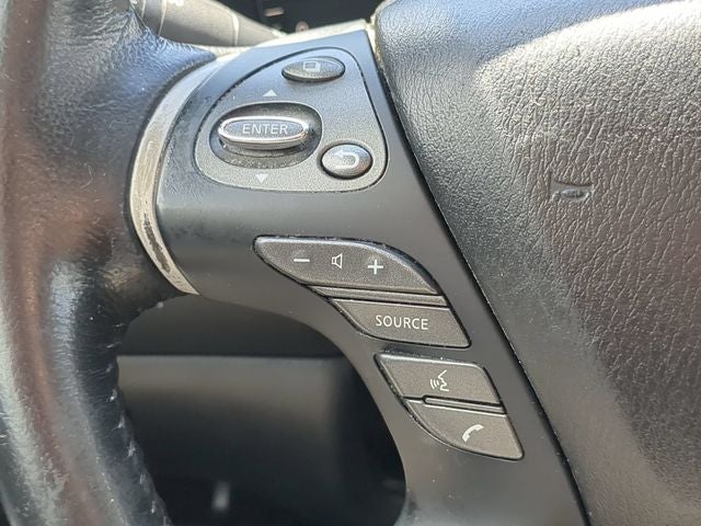 2018 Nissan Pathfinder SV
