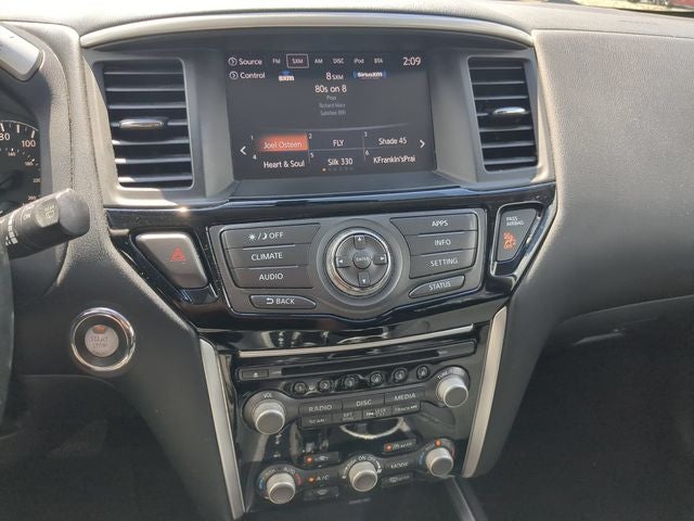 2018 Nissan Pathfinder SV