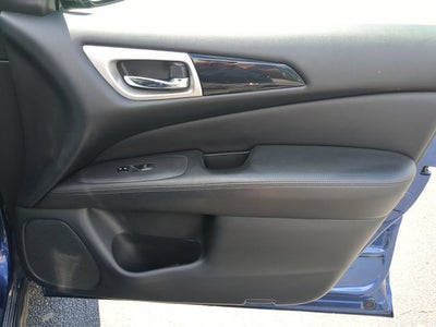 2018 Nissan Pathfinder SV