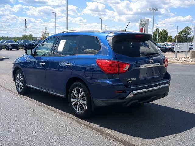 2018 Nissan Pathfinder SV