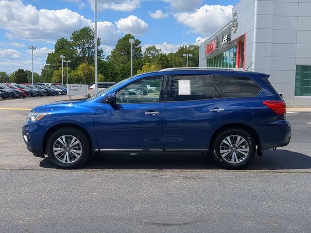 2018 Nissan Pathfinder SV