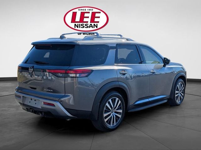 2022 Nissan Pathfinder Platinum