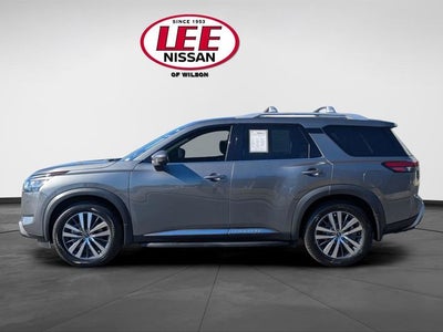 2022 Nissan Pathfinder Platinum
