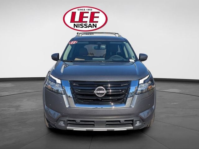 2022 Nissan Pathfinder Platinum