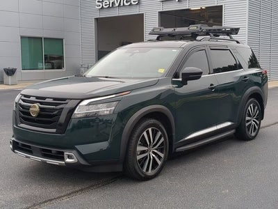 2024 Nissan Pathfinder Platinum