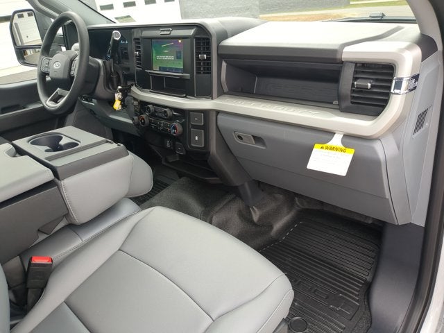 2026 Ford F-550SD XL