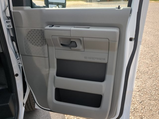 2027 Ford Econoline Cutaway E-350 SRW