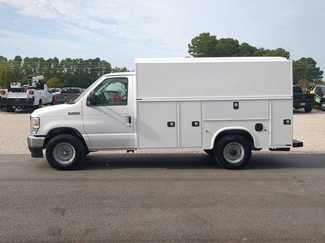 2027 Ford Econoline Cutaway E-350 SRW