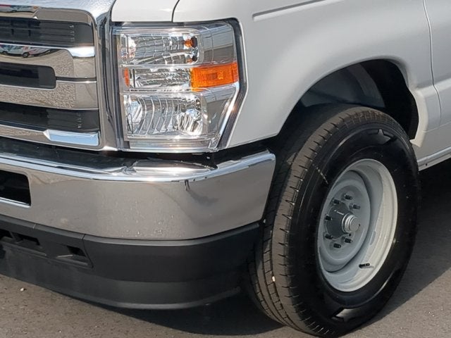 2027 Ford Econoline Cutaway E-350 SRW