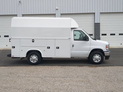 2027 Ford Econoline Cutaway E-350 SRW