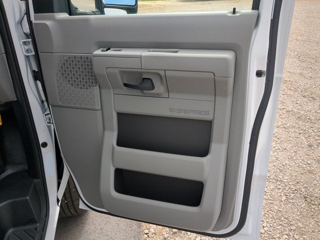 2027 Ford Econoline Cutaway E-350 SRW