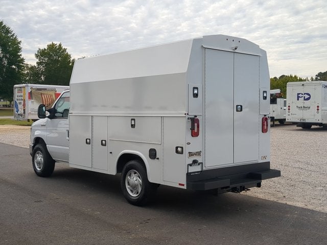 2027 Ford Econoline Cutaway E-350 SRW