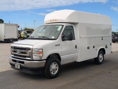 2027 Ford Econoline Cutaway E-350 SRW